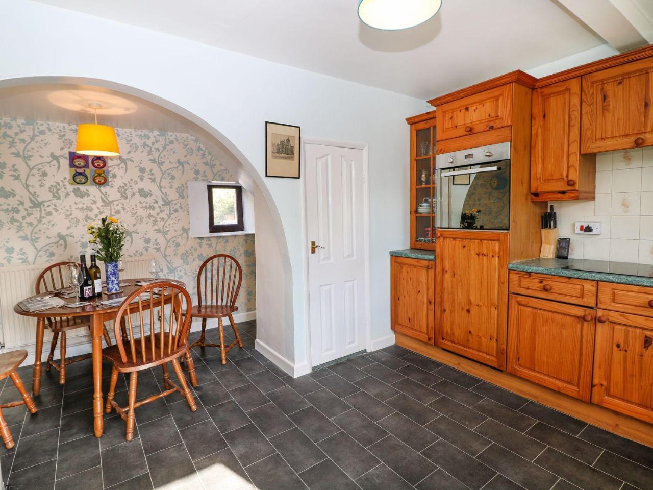 Dove Cottage Clowne Exterior photo